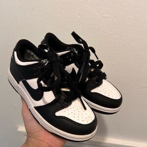 Nike PANDA low dunks